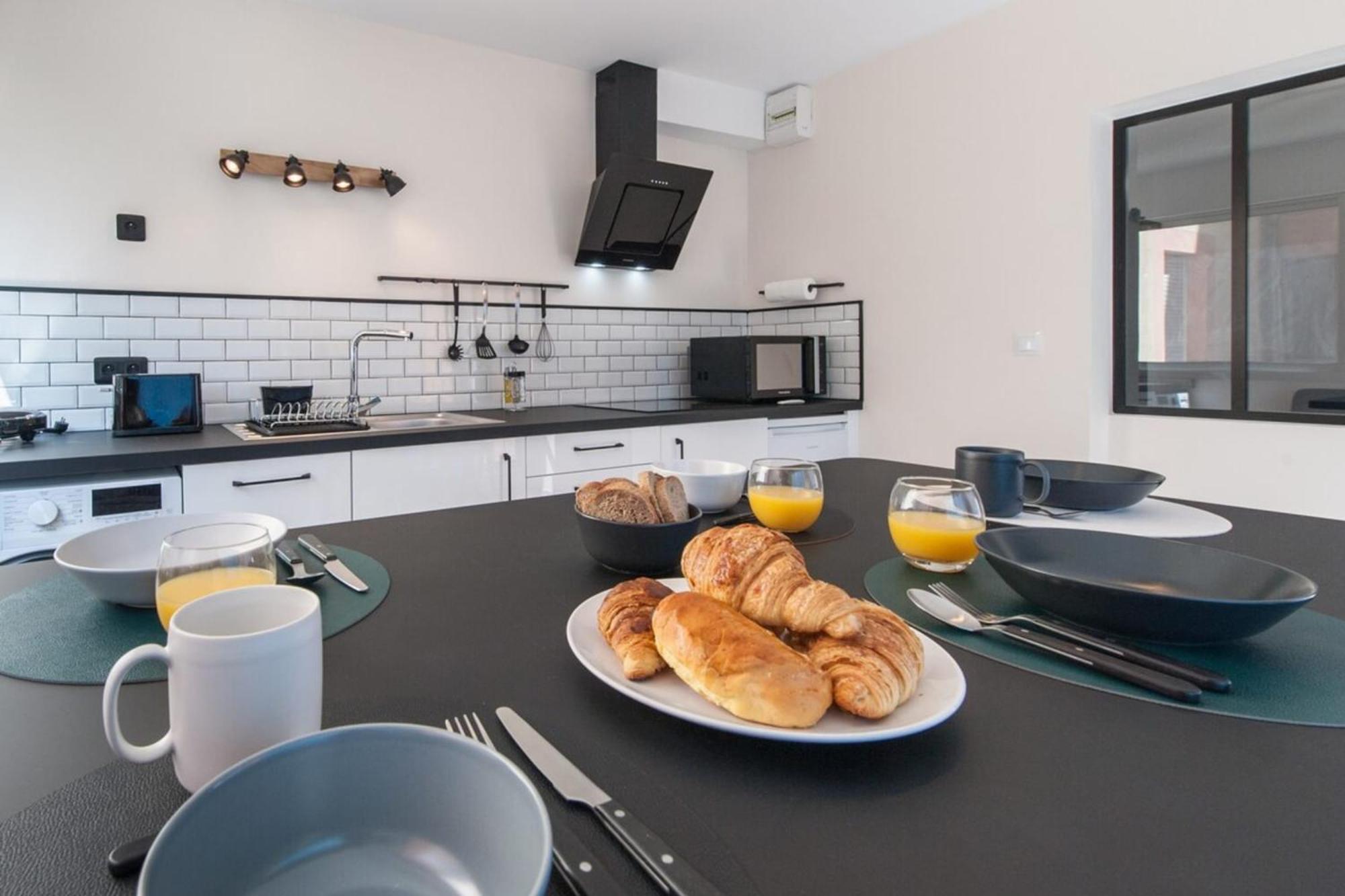 Cosy La Baie Des Anges - Plage La Ciotat - Classe 3 Etoiles Apartment Екстериор снимка