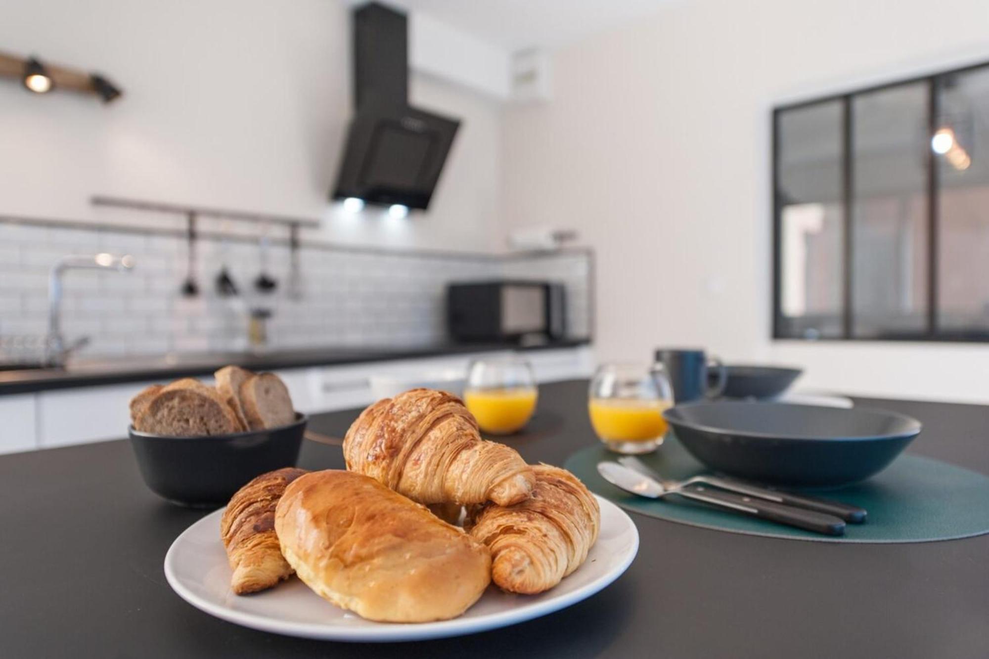 Cosy La Baie Des Anges - Plage La Ciotat - Classe 3 Etoiles Apartment Екстериор снимка